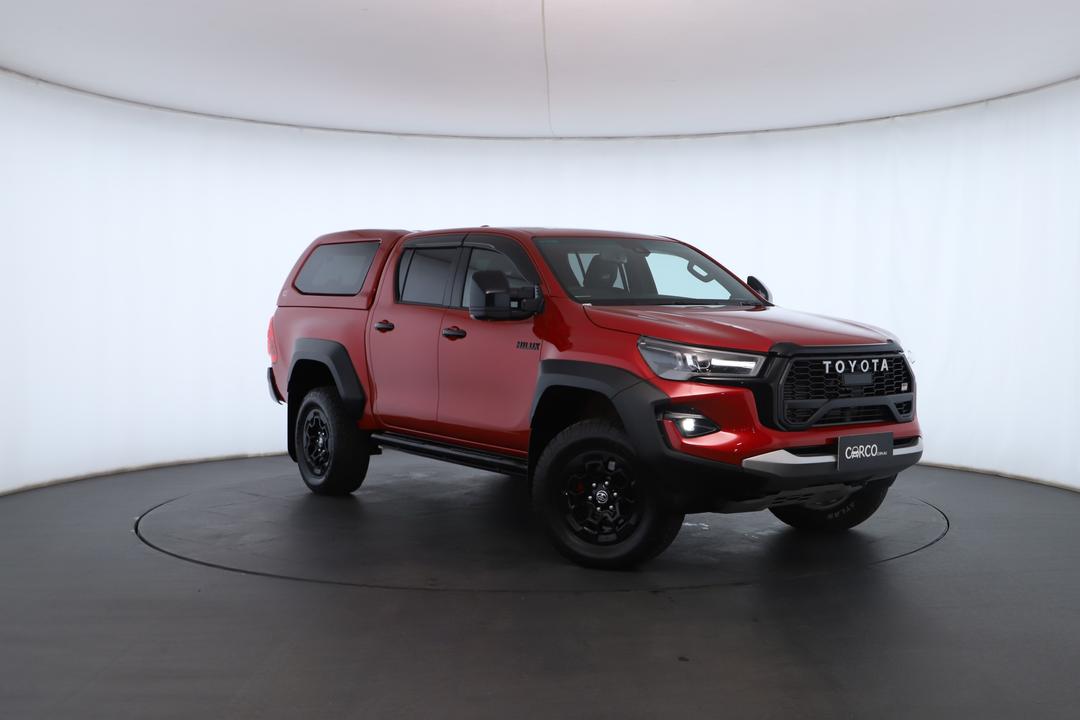 Exterior view frame 0