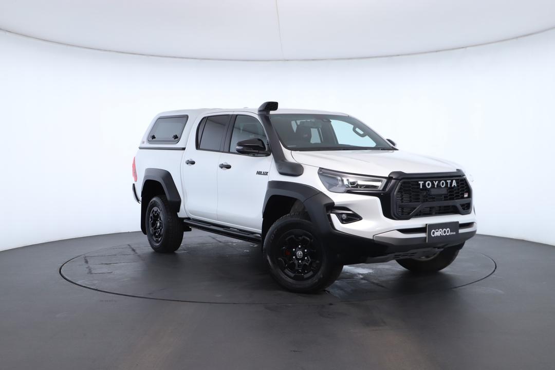 Exterior view frame 0