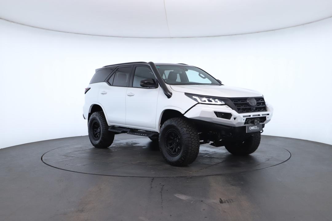 Exterior view frame 1