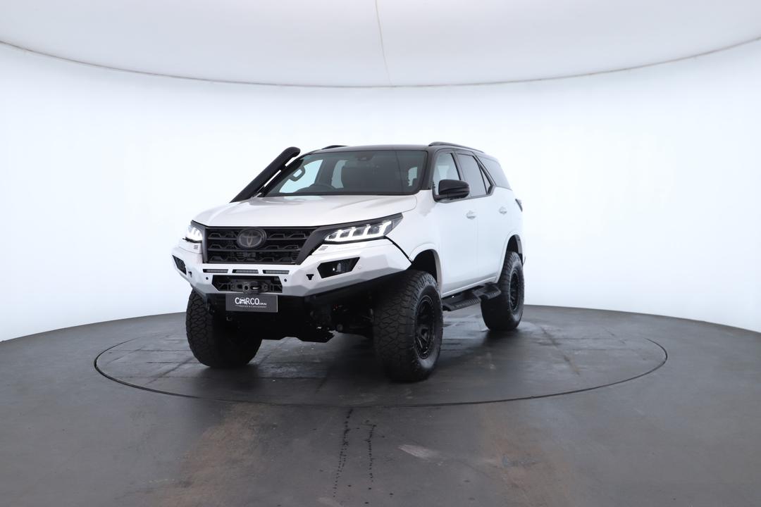 Exterior view frame 4