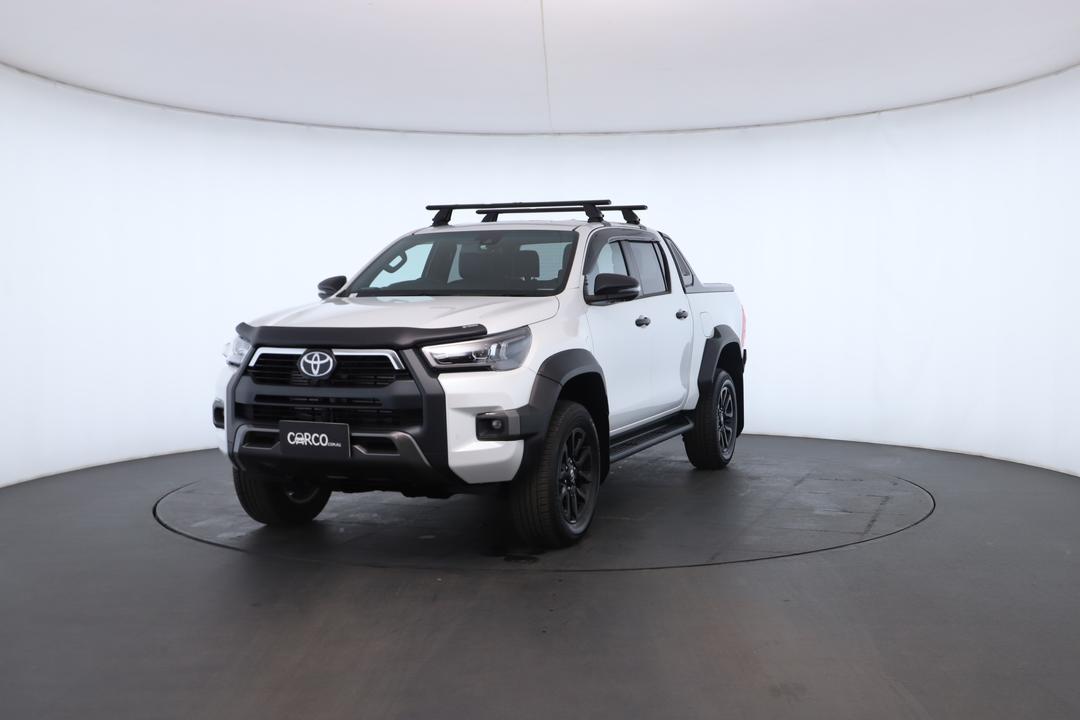 Exterior view frame 4