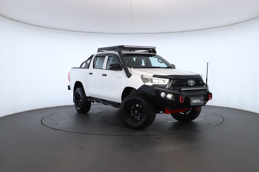 Exterior view frame 0