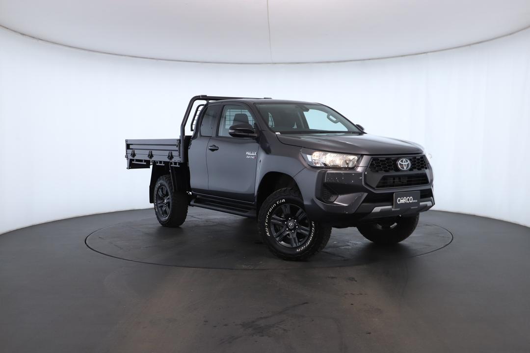 Exterior view frame 0