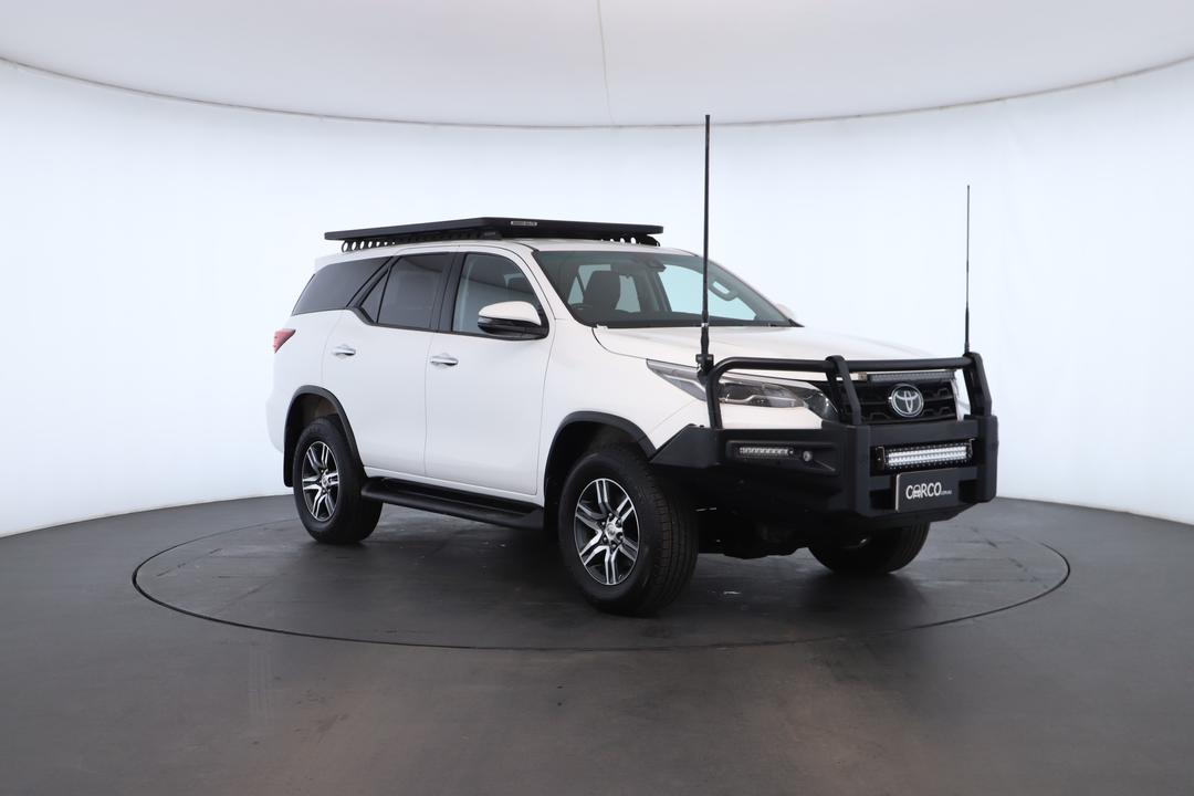 Exterior view frame 1