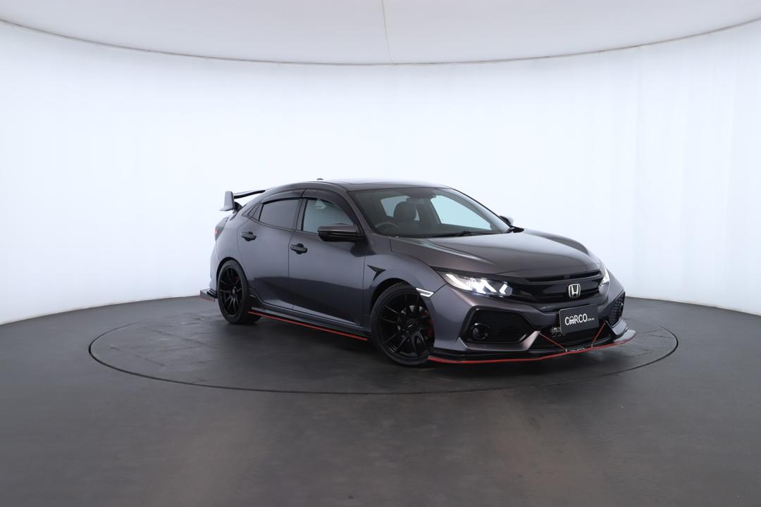 Exterior view frame 0