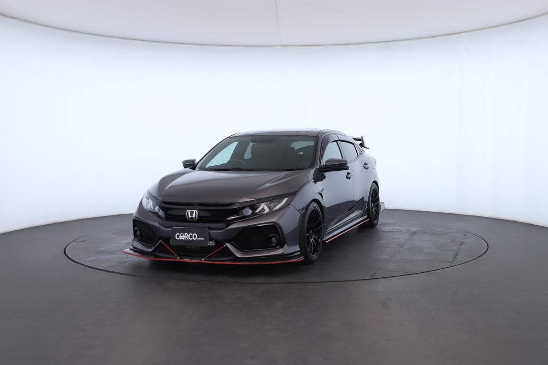 Exterior view frame 4