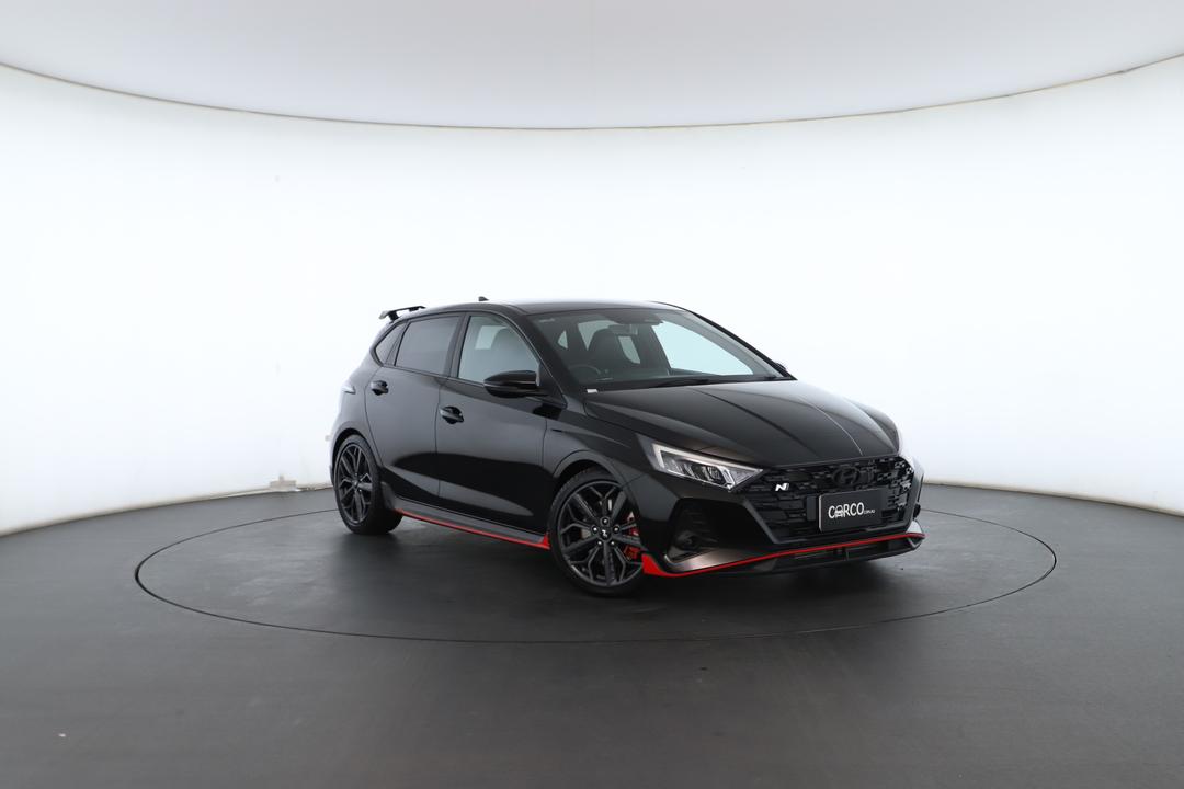 Exterior view frame 0