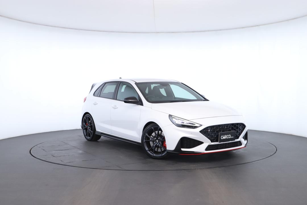 Exterior view frame 0