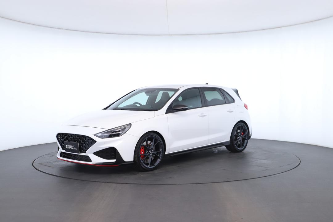 Exterior view frame 5