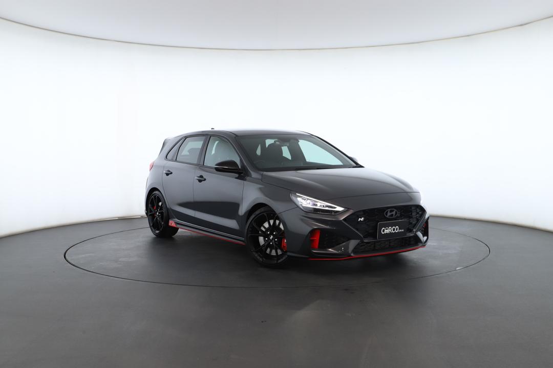 Exterior view frame 0