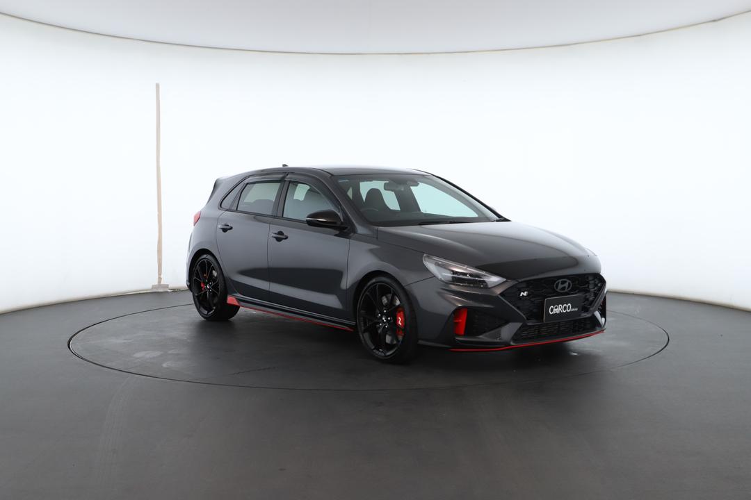 Exterior view frame 1