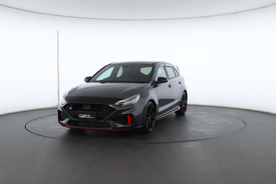 Exterior view frame 4