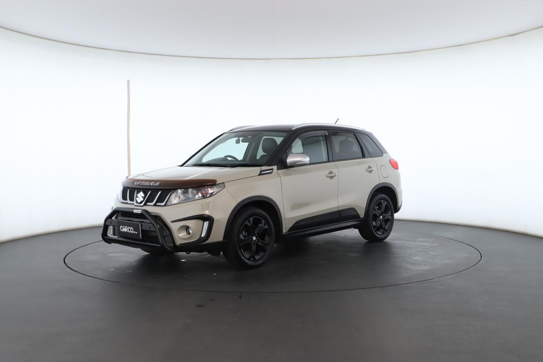 Exterior view frame 5