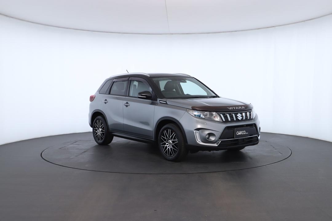 Exterior view frame 1