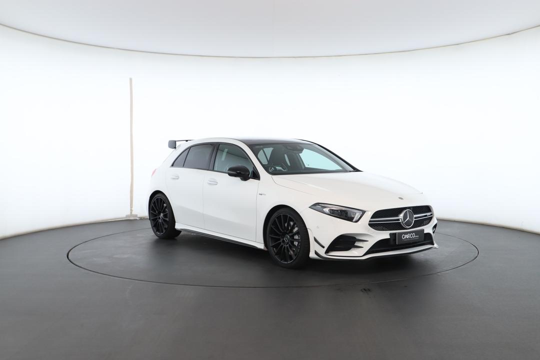 Exterior view frame 1