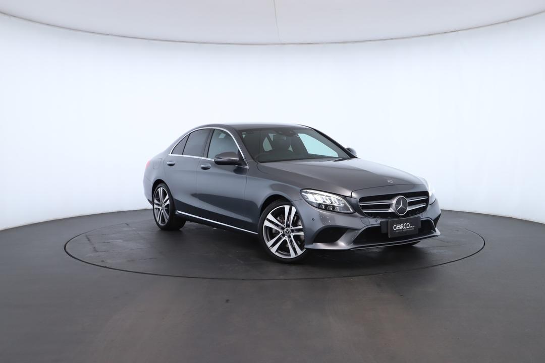 Exterior view frame 0