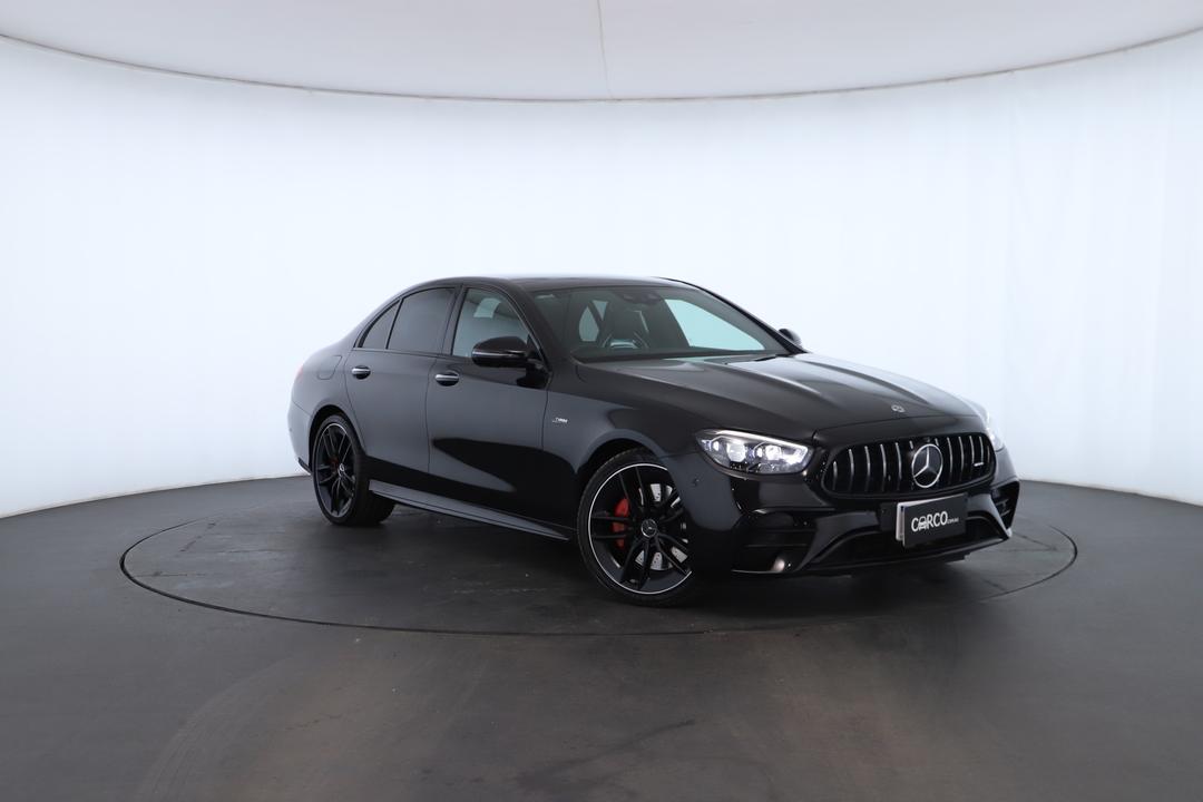 Exterior view frame 0