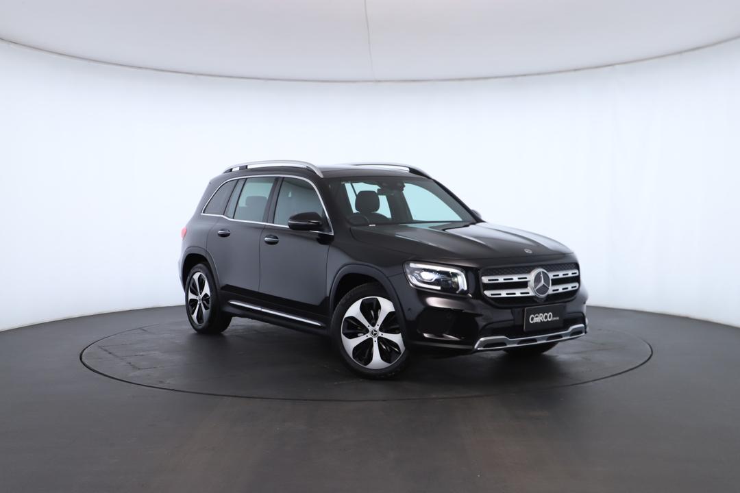 Exterior view frame 0