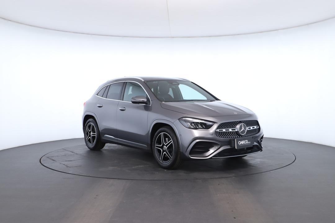 Exterior view frame 1