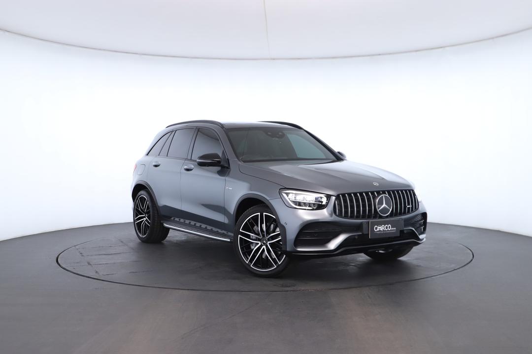 Exterior view frame 0