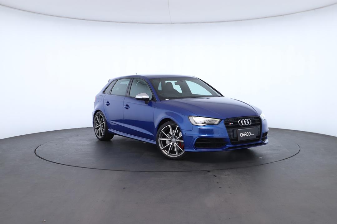 Exterior view frame 0