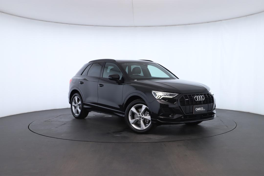 Exterior view frame 0