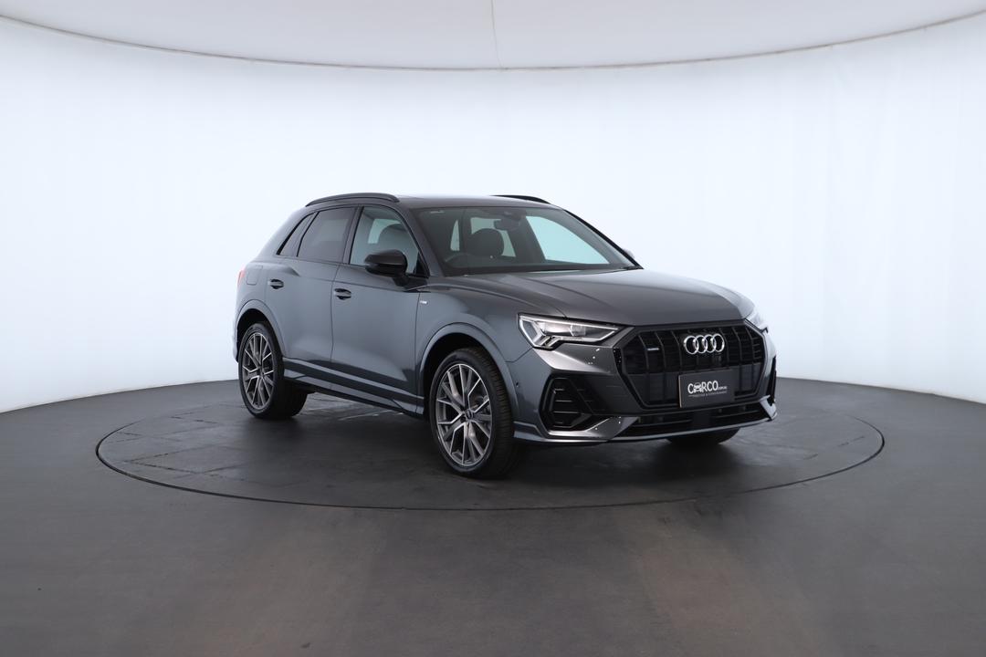 Exterior view frame 1