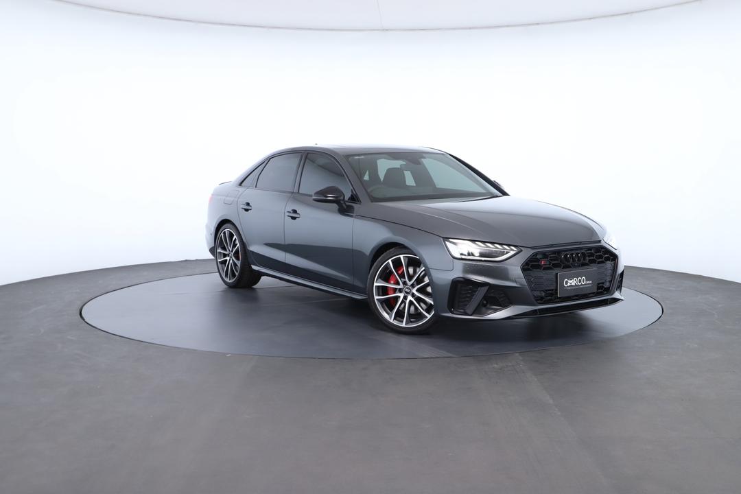 Exterior view frame 0