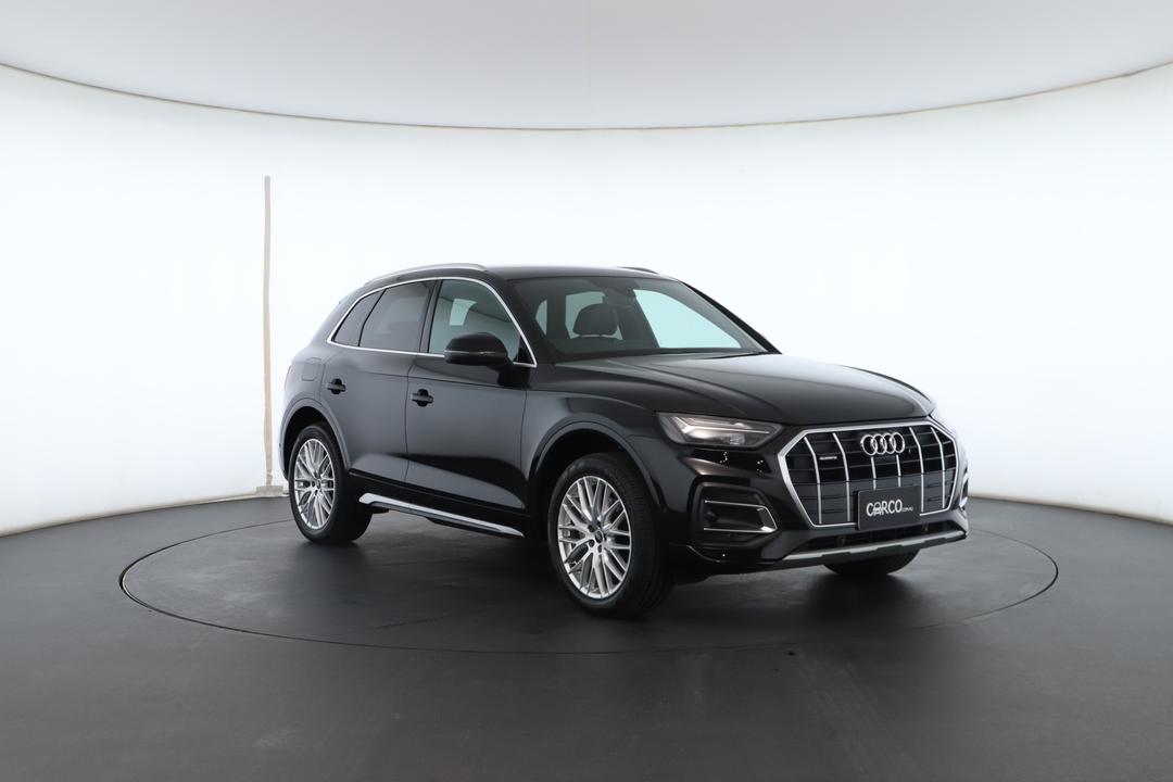 Exterior view frame 1