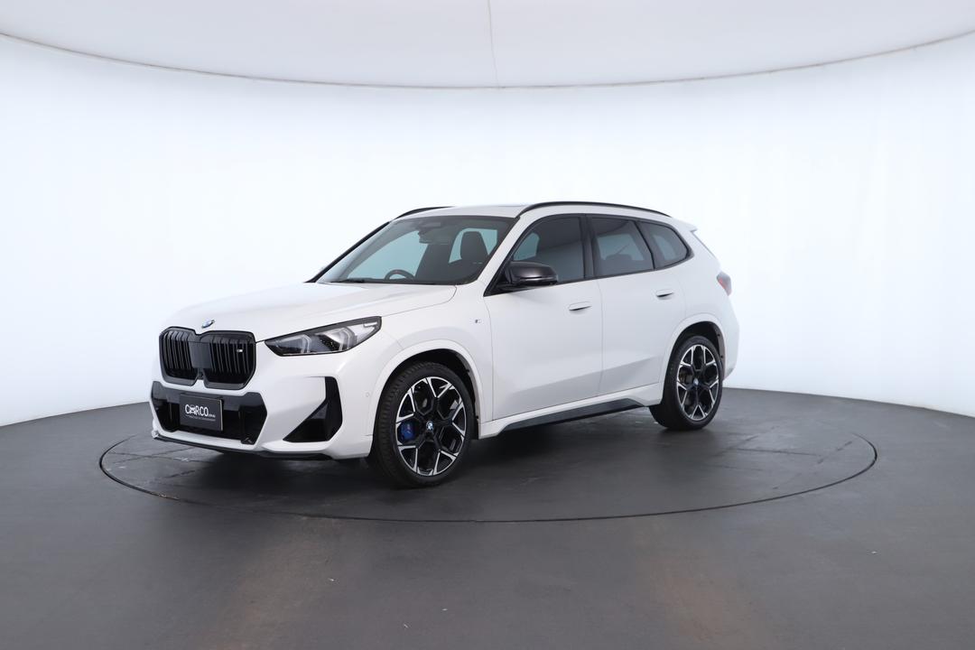 Exterior view frame 5