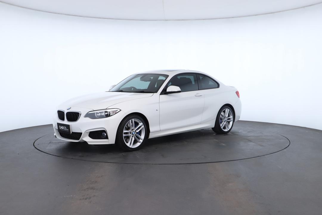 Exterior view frame 5