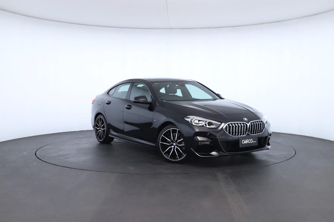 Exterior view frame 0