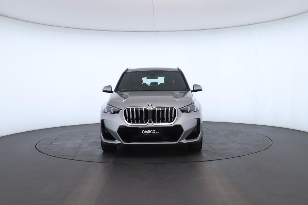 Exterior view frame 5