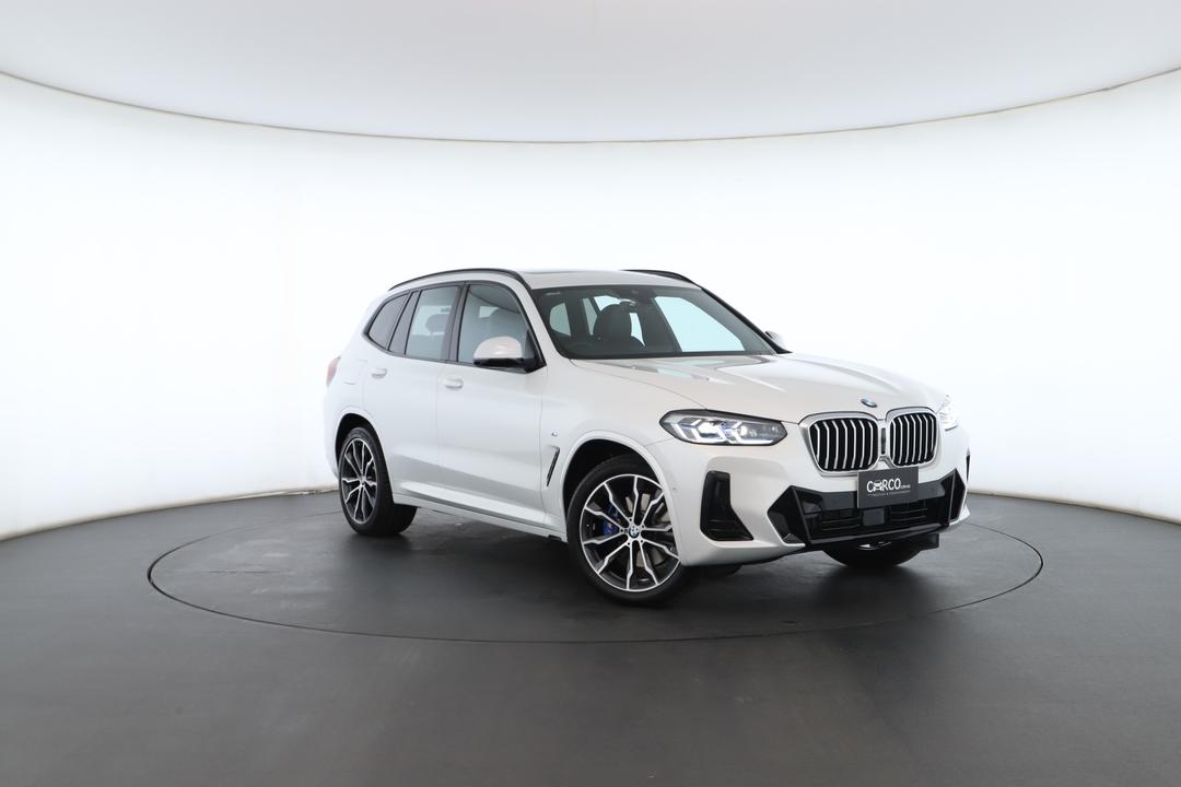 Exterior view frame 0