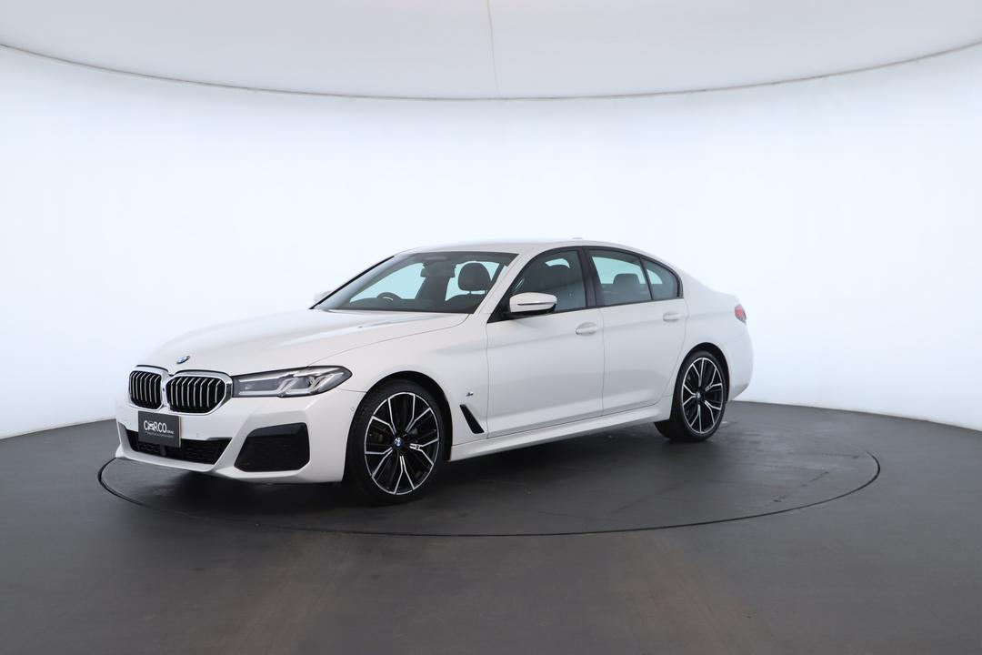 Exterior view frame 5