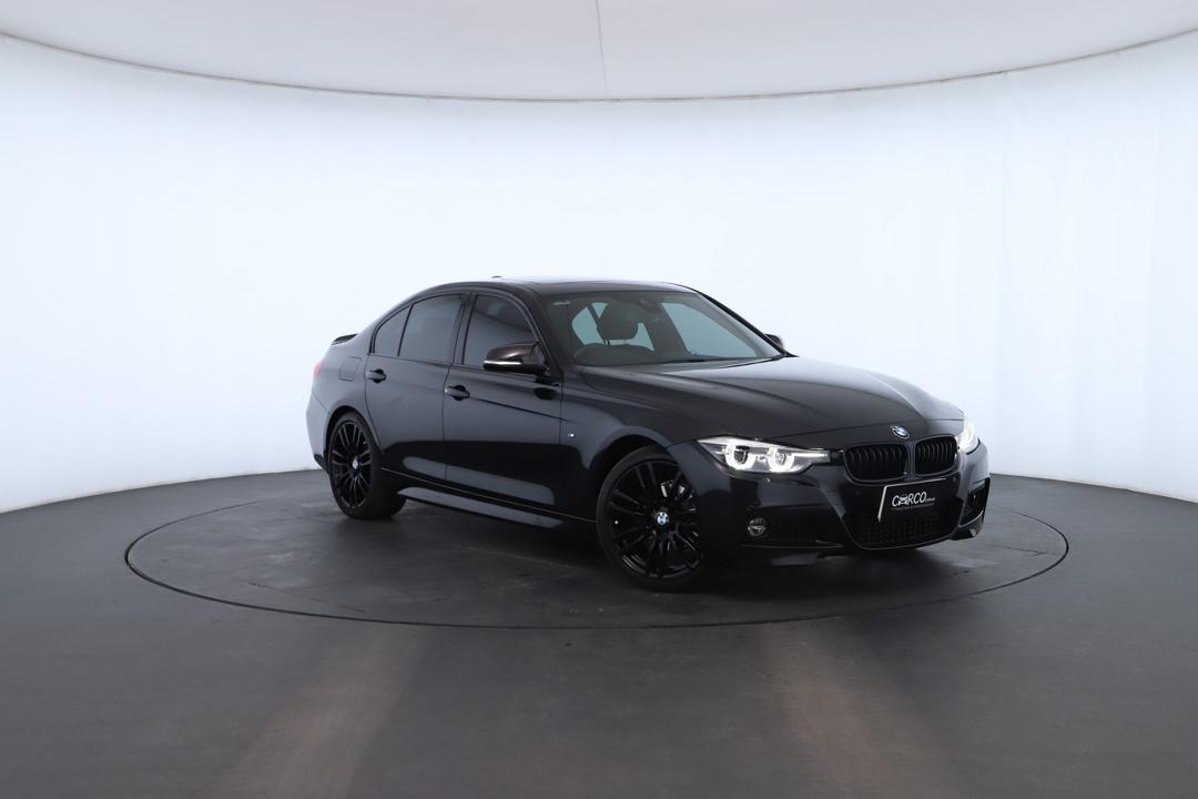 Exterior view frame 0