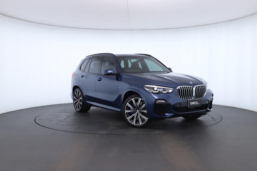 Exterior view frame 0