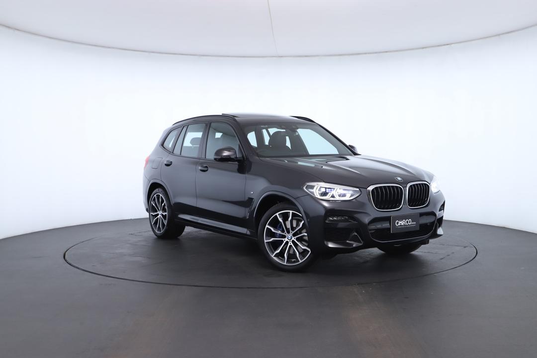 Exterior view frame 0