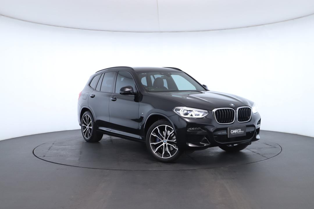 Exterior view frame 0