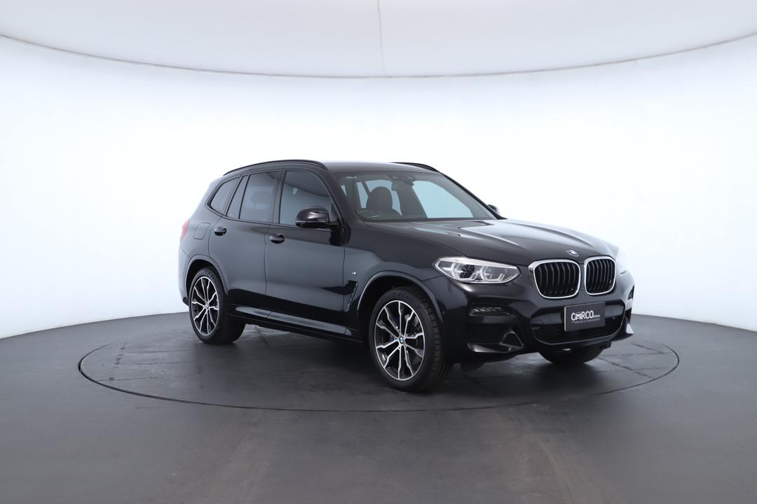 Exterior view frame 1