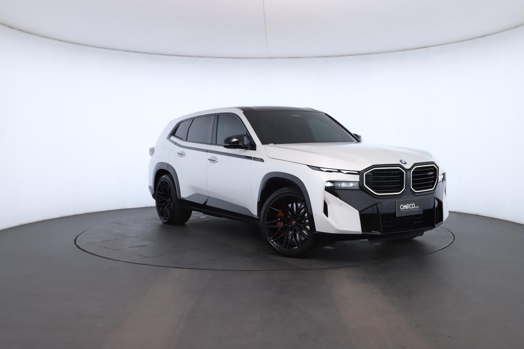 Exterior view frame 0