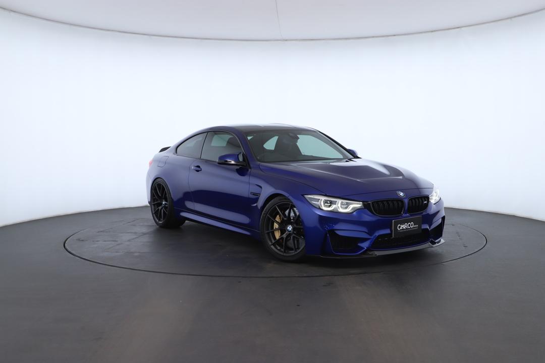 Exterior view frame 0