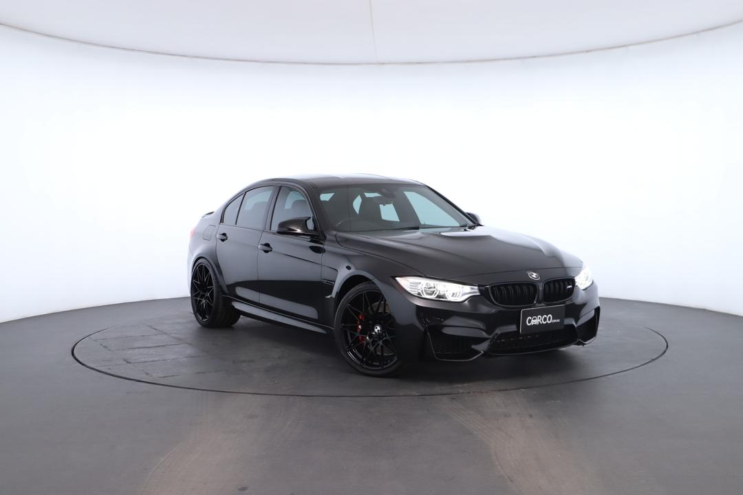 Exterior view frame 0