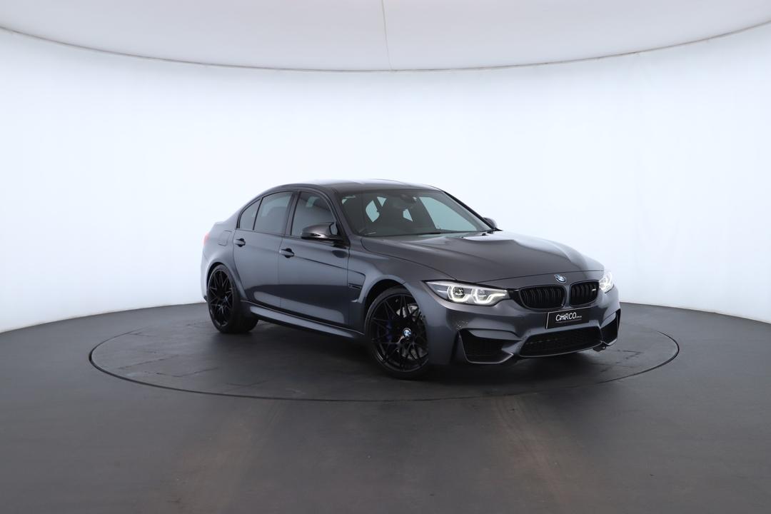 Exterior view frame 0