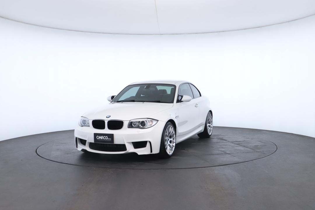 Exterior view frame 4