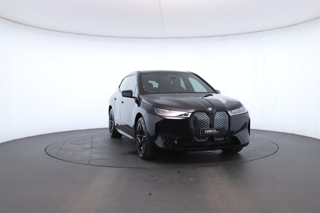 Exterior view frame 2