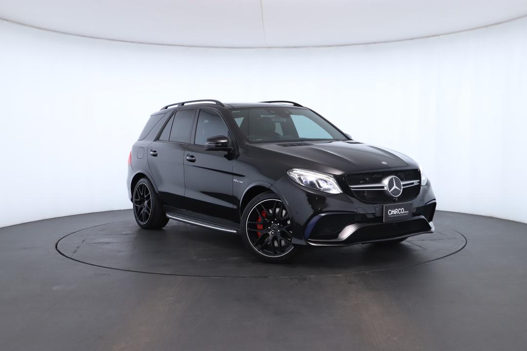 Exterior view frame 0