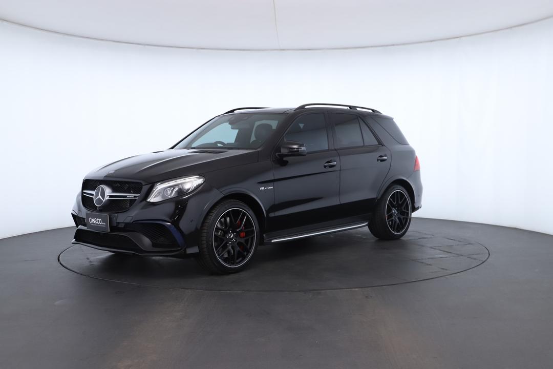 Exterior view frame 5