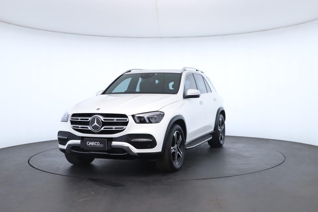 Exterior view frame 4