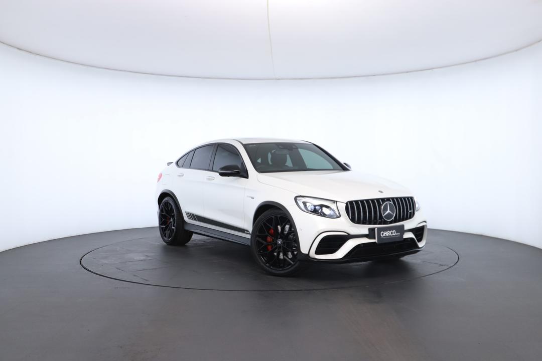 Exterior view frame 0